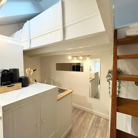 Cosy Loft Duplex For Couples - Great Location