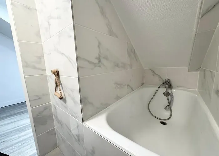 Cosy Loft Duplex For Couples - Great Location Lägenhet