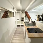 Cosy Loft Duplex For Couples - Great Location Apartment