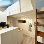 Cosy Loft Duplex For Couples - Great Location
