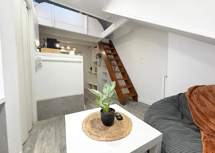 شقة Cosy Loft Duplex For Couples - Great Location *